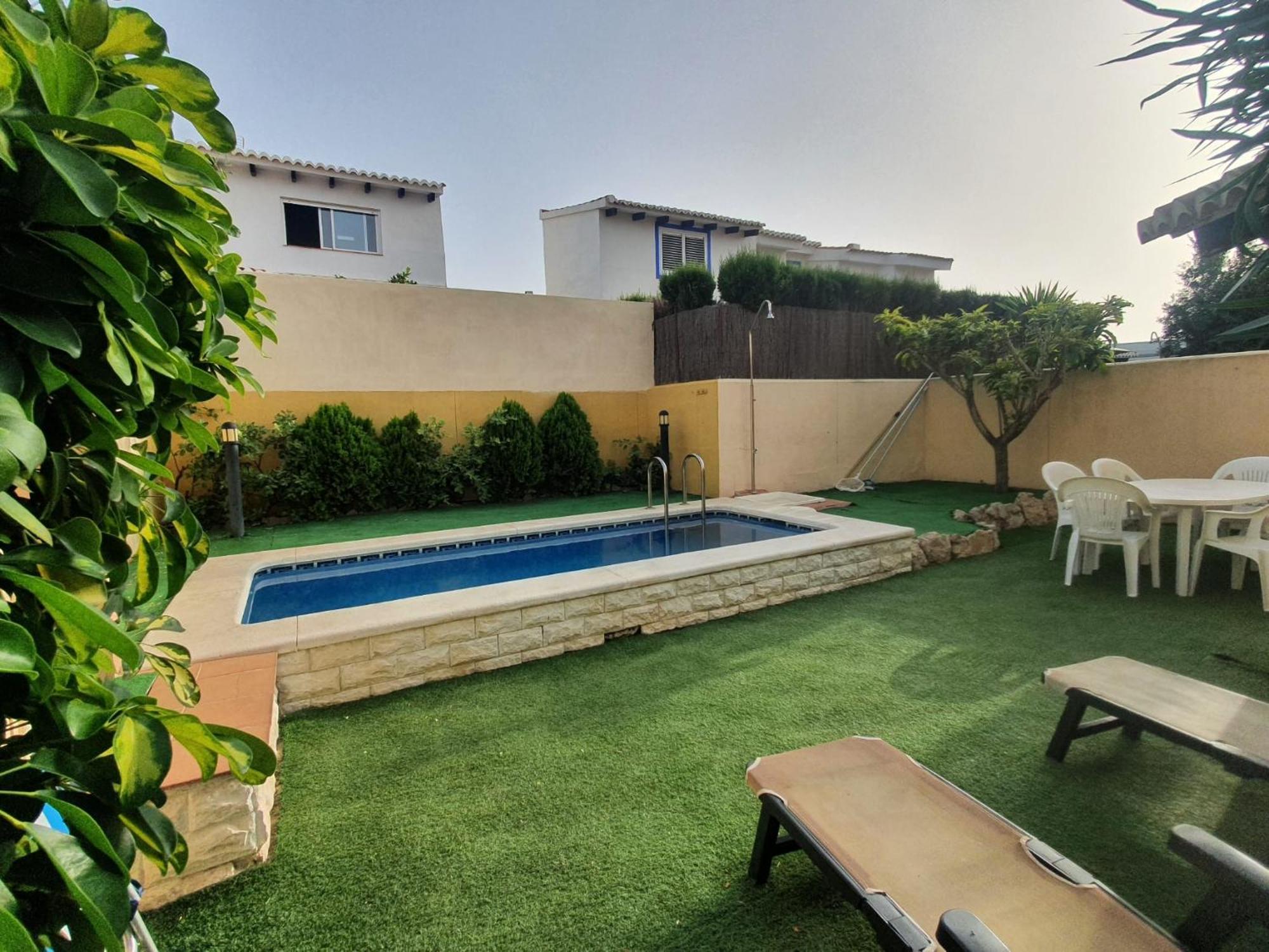 Bungalow Con Piscina 28 กราน อาลากันต์ ภายนอก รูปภาพ